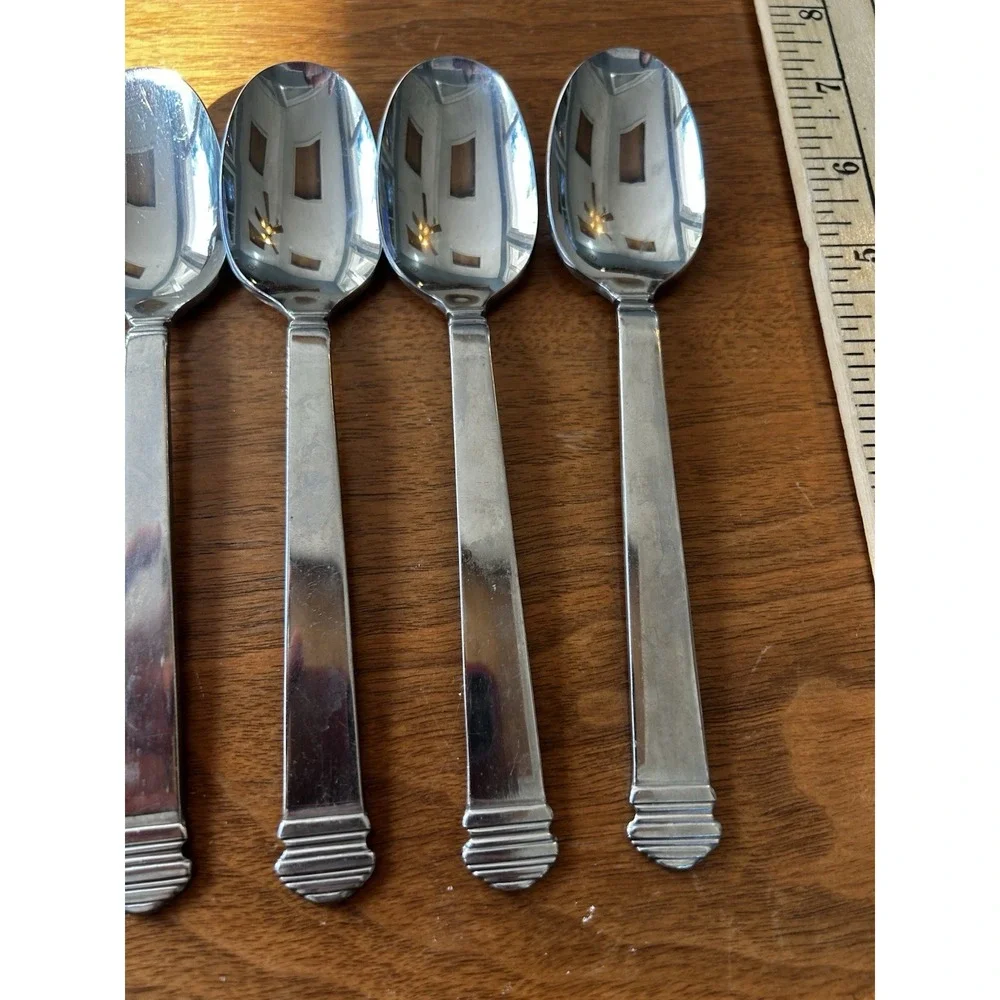 8 Oval Soup Spoons The Main Course MNF1 Glossy Stainless Flatware 7 1/4